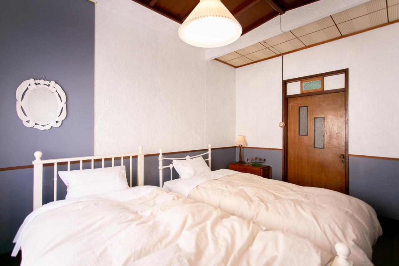 Mojiko Guest House Porto Kitakyūshū Exteriör bild