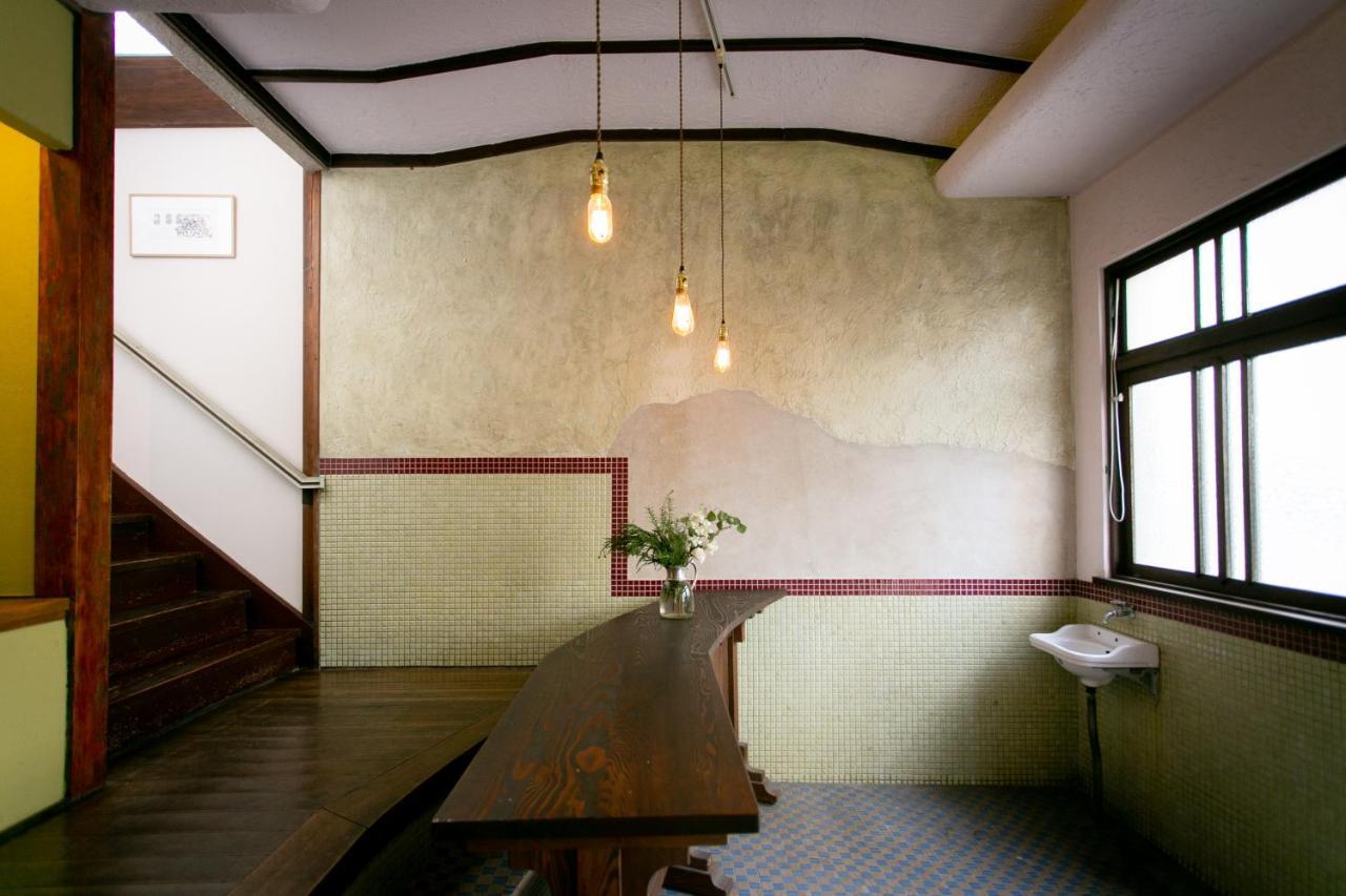 Mojiko Guest House Porto Kitakyūshū Exteriör bild