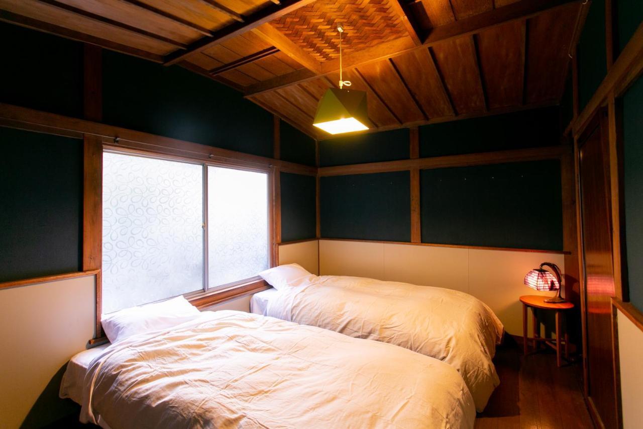 Mojiko Guest House Porto Kitakyūshū Exteriör bild