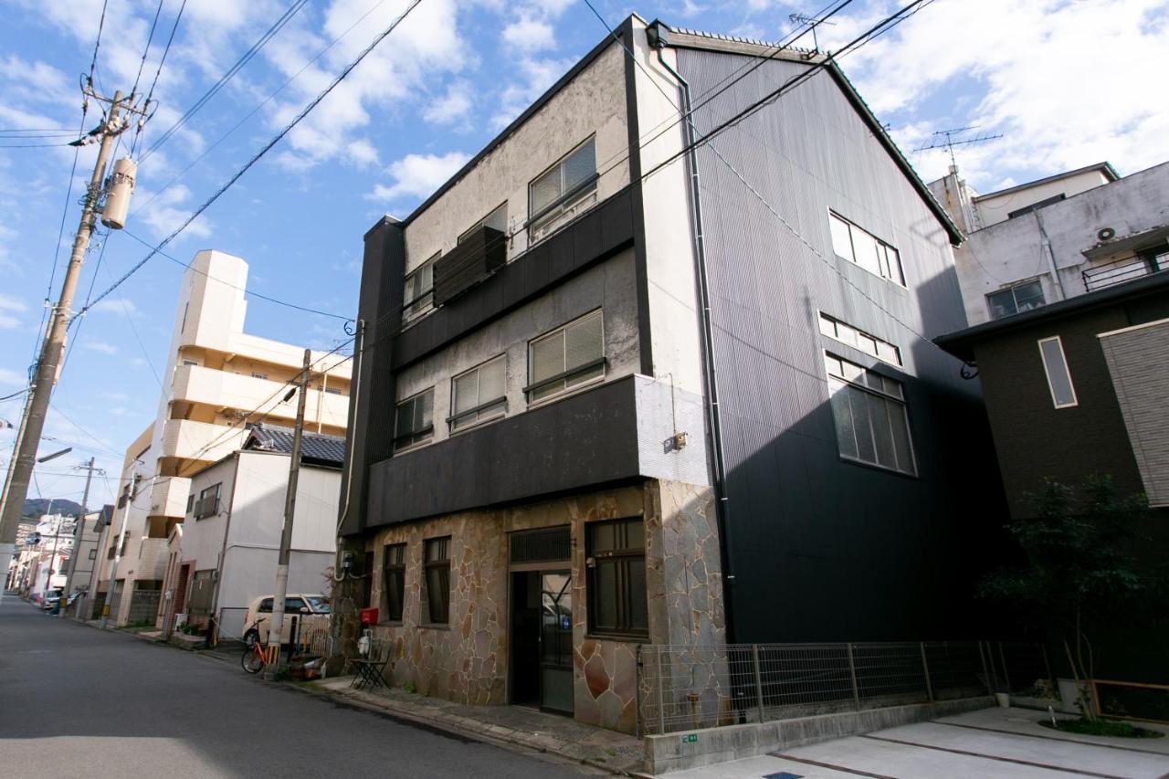 Mojiko Guest House Porto Kitakyūshū Exteriör bild