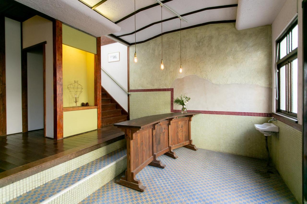 Mojiko Guest House Porto Kitakyūshū Exteriör bild