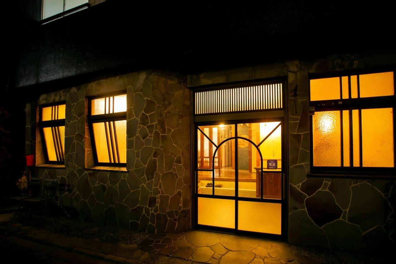 Mojiko Guest House Porto Kitakyūshū Exteriör bild