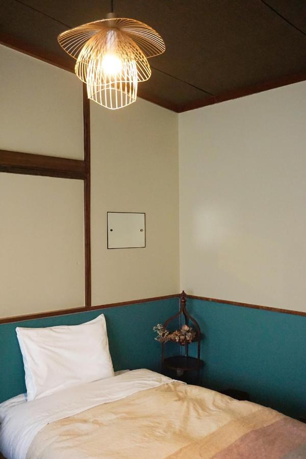 Mojiko Guest House Porto Kitakyūshū Exteriör bild
